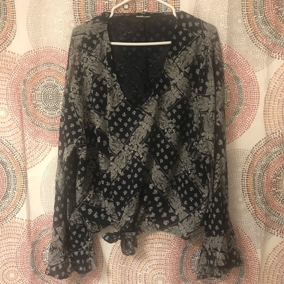 Charlotte Russe Tops - Plus size blouse